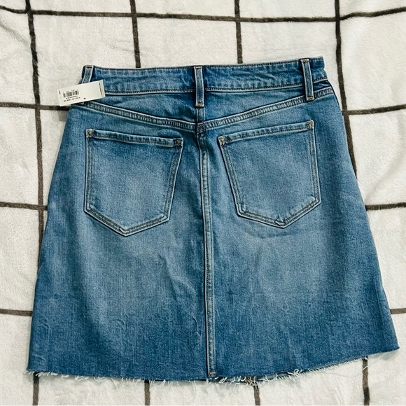 NWT Old Navy Women’s Jean Skirt size 6 - Picture 4 of 4